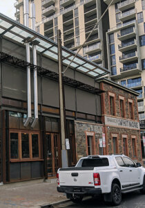 Commercial Outdoor Blinds Whitmore Hotel Exterior Mobile Banner 350x500